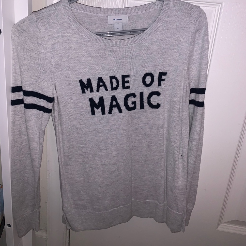 Long sleeve sweater/shirt